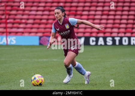 Walsall, UK. 04th Feb, 2023. Walsall, England, February 4th 2023: Mayumi Pacheco (33 Aston Villa) on the ball during the Barclays FA Womens Super League match between Aston Villa and Brighton at Bescot Stadium in Walsall, England (Natalie Mincher/SPP) Credit: SPP Sport Press Photo. /Alamy Live News Stock Photo