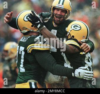 Green Bay Packers - SUPER BOWL Green Bay Packers Andre Rison celebrates his  first quarter touchdown against the New England Patriots during Super Bowl  XXXI in New Orleans Sunday Jan. 26, 1997.