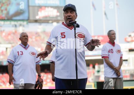 Johnny Bench spoke before Cincinnati Reds Field of Dreams game