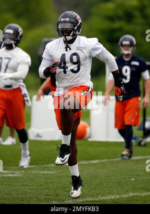 Bears release veteran linebacker Sam Acho