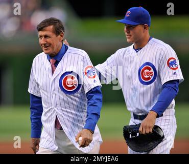 Cubs' Anthony Rizzo wins prestigious Roberto Clemente Award