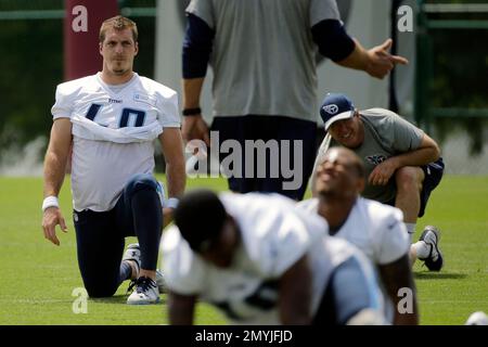 November 19, 2015: Tennessee Titans long snapper Beau Brinkley #48