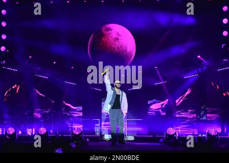 Leon, Mexico. 04 Feb 2023. Colombian Grammy nominee singer Manuel Turizo performing on the Teatro del Pueblo stage during Feria de Leon 2023. Credit: Juanjo Valdez / JVMODEL Credit: JVMODEL/Alamy Live News Stock Photo