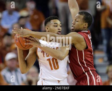 NORMAN, OK - FEBRUARY 17: Texas Longhorns Guard Eric Davis (10) during a  college basketball game between the Oklahoma Sooners and the Texas  Longhorns on February 17, 2018, at the Lloyd Noble