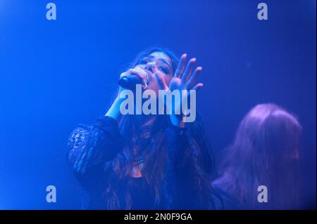 Munich, Germany. 04th Feb, 2023. Ambre Vourvahis (vocals) from Xandria during the Wonders still awaiting album release show 2022 at Backstage, Munich. (Foto: Sven Beyrich/Sports Press Photo/C - ONE HOUR DEADLINE - ONLY ACTIVATE FTP IF IMAGES LESS THAN ONE HOUR OLD - Alamy) Credit: SPP Sport Press Photo. /Alamy Live News Stock Photo