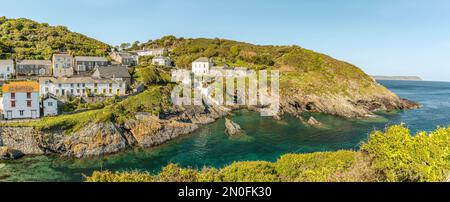 view-over-the-cornish-village-portloe-cornwall-england-uk-stock