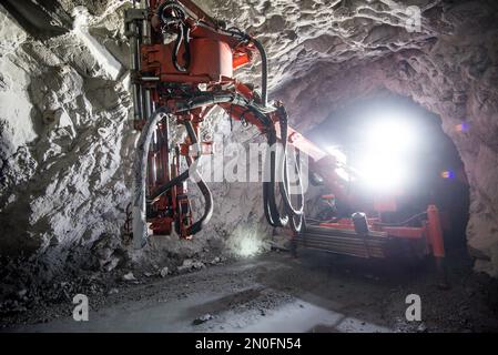 cave drilling machine