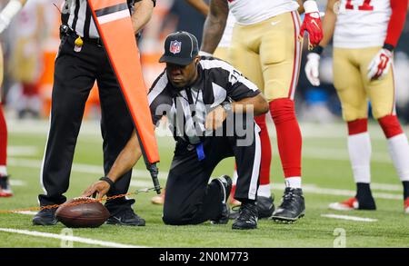 Miami Dolphins defensive tackle John Jenkins (77) walks off the field after  an NFL football game against Chicago Bears, Sunday, Nov. 6, 2022, in Chicago.  (AP Photo/Kamil Krzaczynski Stock Photo - Alamy