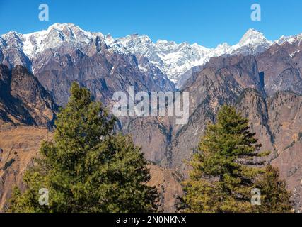 Himalaya, panoramic view of Indian Himalayas, great Himalayan range, Uttarakhand India Stock Photo