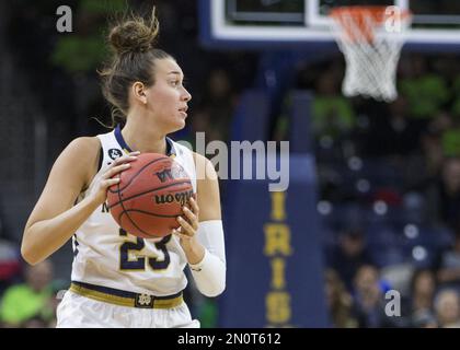 Notre Dame’s Michaela Mabrey (23) shoots in the first half of an NCAA ...