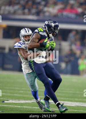 Injured Seattle Seahawks receiver Ricardo Lockette makes pregame appearance  at CenturyLink Field