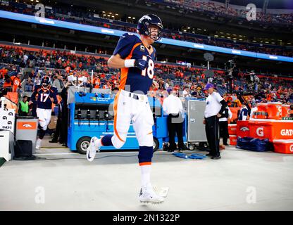 Denver Broncos quarterback Payton Manning scores a second quarter touchdown  against the Dallas Cowboys game at AT&T Stadium in Arlington, Texas on  October 6, 2013. UPI/Ian Halperin Stock Photo - Alamy