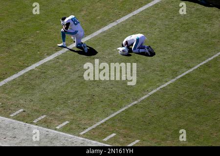 Tennessee Titans 12th Man sword sits on the field before their game against  the Las Vegas Raiders Sunday, Sept. 25, 2022, in Nashville, Tenn. (AP  Photo/Wade Payne Stock Photo - Alamy