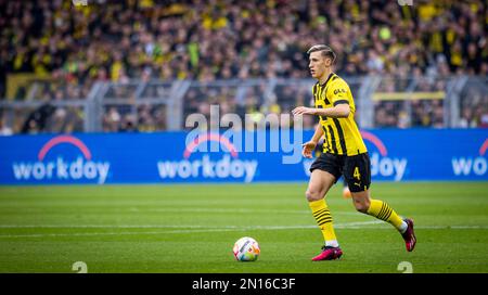 Dortmund, Germany. 4th Feb, 2023.  Nico Schlotterbeck (BVB) Borussia Dortmund - SC Freiburg Bundesliga 04.02.2023  Copyright (nur für journalistische Stock Photo