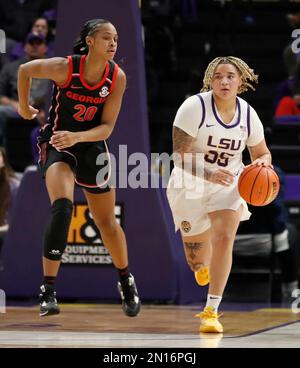 LSU guard Kateri Poole (55) moves the ball down court in the second ...