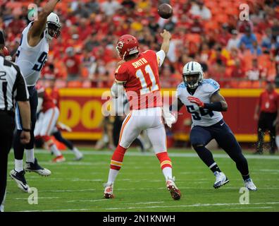 Kansas City Chiefs quarterback Alex Smith 11 throws under