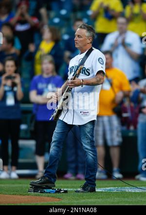 Pearl Jam's Mike McCready Plays National Anthem at MLB Game