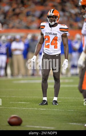 Cleveland Browns cornerback Johnson Bademosi stands on the field during an  NFL preseason football game against the Buffalo Bills Thursday, Aug. 20,  2015, in Cleveland. Buffalo won 11-10. (AP Photo/David Richard Stock