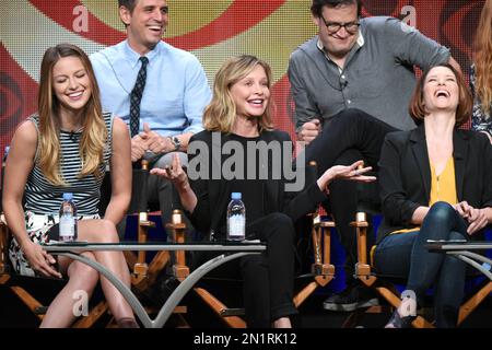 SUPERGIRL, From Left: Melissa Benoist, Nicole Maines, 'American Dreamer ...