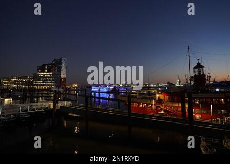 Hamburg, Germany. 06th Feb, 2023. View over the Überseebrücke in the evening sun, photographed from the Jan Fedder Promenade in the harbor. Credit: Marcus Brandt/dpa/Alamy Live News Stock Photo