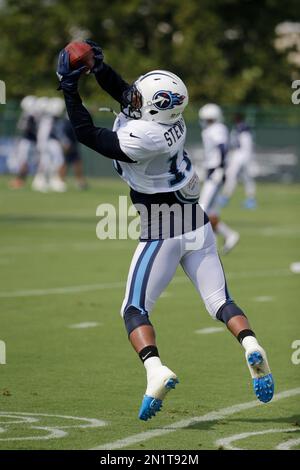 Tennessee Titans elevating WR Josh Gordon vs. Buffalo Bills