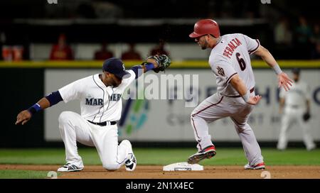 Arizona Diamondbacks' David Peralta looks out to left field where he hit a  fly ball that bounced over the fence off the glove of Pittsburgh Pirates  left fielder Austin Meadows for a