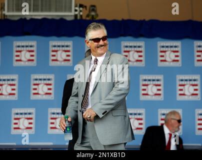 Hall of Famer Rollie Fingers pitches during the Hall of Fame Classic  baseball game in Cooperstown, N.Y., Sunday, June 20, 2010. (AP Photo/Kevin  Rivoli Stock Photo - Alamy