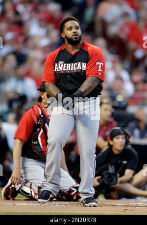 American League's Prince Fielder, of the Texas Rangers, reacts during the  MLB All-Star baseball Home Run Derby, Monday, July 13, 2015, in Cincinnati.  (AP Photo/Jeff Roberson Stock Photo - Alamy