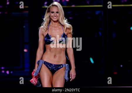 Miss Kentucky Katie George competes in the swimsuit competition