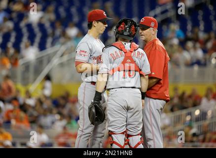 Mesoraco hits grand slam in Reds' win over Marlins