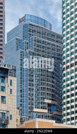 Boston Financial District: 100 Federal Street, aka Pregnant Building ...
