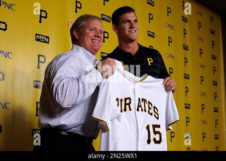 Pittsburgh Pirates baseball player Jay Bell -- Please credit photographer  Kirk Schlea Stock Photo - Alamy