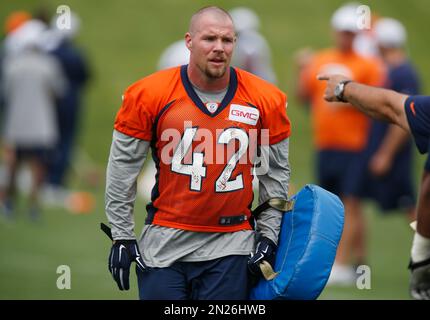 Denver Broncos rookie tight end Greg Dulcich during the opening session of  the NFL football team's training camp Wednesday, July 27, 2022, in  Centennial, Colo. (AP Photo/David Zalubowski Stock Photo - Alamy