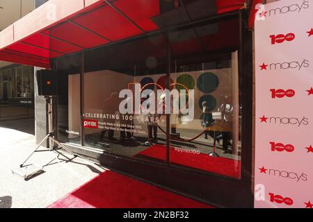 Macy's celebrates the 100th Anniversary of Pyrex with a window ...