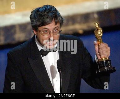 Andrew Lesnie with Oscar for achievement in cinematography for The Lord of the  Rings: The Fellowship of the Ring, at the 74th Annual Academy Awards at the  Kodak Theatre in Hollywood Sunday