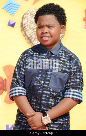 Benjamin "lil-P-Nut" Flores Jr. Accepts The Award For Best Young Actor ...