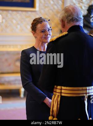 Queen honors Stella McCartney with Order of the British Empire