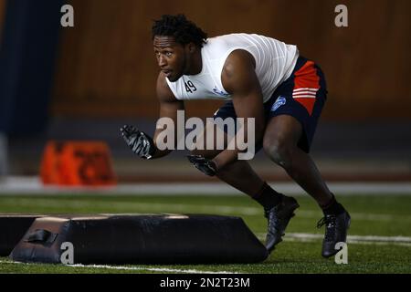 Takari Johnson, of Concordia University Ann Arbor, runs through drills  during an NFL Regional Combine on Saturday, March 7, 2015, in Lake Forest,  Ill. (AP Photo/Andrew A. Nelles Stock Photo - Alamy