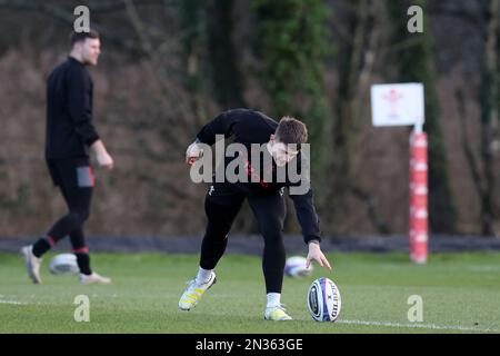 Cardiff, UK. 07th Feb, 2023. Joe Hawkins of Wales during the Wales rugby training session, Vale of Glamorgan on Tuesday 7th February 2023. The team are preparing for the Guinness Six nations championship match against Scotland this weekend . pic by Andrew Orchard/Andrew Orchard sports photography/ Alamy Live News Credit: Andrew Orchard sports photography/Alamy Live News Stock Photo