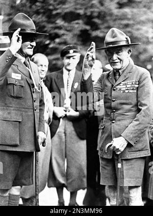 Major Baden-Powell in his Scout monoplane (The Midge) during ...