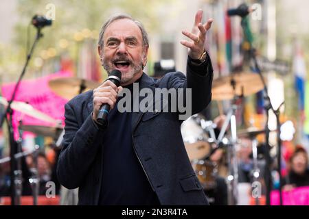 Neil Diamond performing on the 'Today' show as part of the Toyota Concert  Series Featuring: Neil Diamond Where: New York City, New York, United  States When: 20 Oct 2014 Stock Photo - Alamy