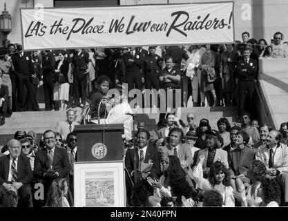 Los Angeles Raiders Lyle Alzado gives a fist of Victory after the Raiders  beat the Pittsburgh Steelers in playoff game in Los Angeles on Sunday, Jan.  2, 1984, 38-10. The victory advanced