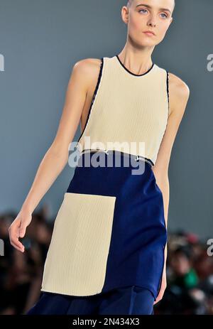 Calvin Klein Collection Spring 2014  New York Fashion Week – Fashion Gone  Rogue