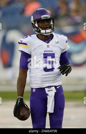 Minnesota Vikings' Teddy Bridgewater warms up before an NFL