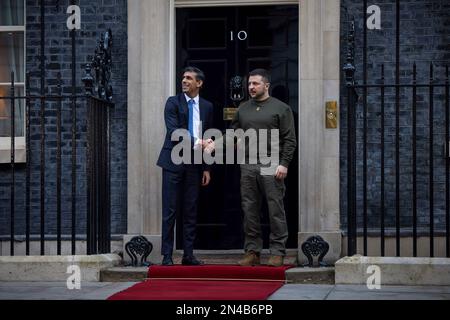 London, United Kingdom. 08th Feb, 2023. British Prime Minister Rishi Sunak welcomes Ukrainian President Volodymyr Zelenskyy, right, to Number 10 Downing Street before bilateral discussions, February 8, 2023 in London, United Kingdom. Credit: Pool Photo/Ukrainian Presidential Press Office/Alamy Live News Stock Photo