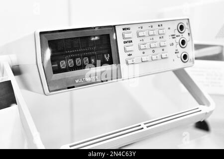 Volt ohm meter hi-res stock photography and images - Alamy