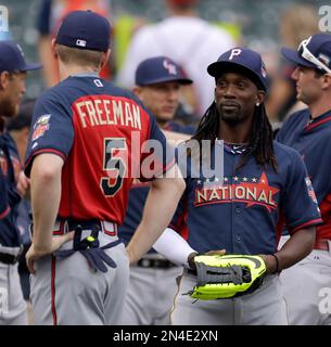 National League's Andrew McCutchen, of the Pittsburgh Pirates, swings  during the MLB All-Star baseball Home Run Derby, Monday, July 9, 2012, in  Kansas City, Mo. (AP Photo/Jeff Roberson Stock Photo - Alamy