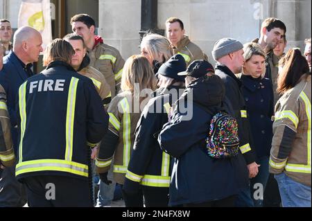 London, UK. Members of the FBU gathered outside Methodist Centre Hall in Westminster to wait for news on their pay negotiations. Last ditch discussions are taking place to make firefighers a fair offer to avert a strike. Credit: michael melia/Alamy Live News Stock Photo