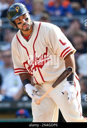 Pittsburgh Pirates' Andrew McCutchen wears a 1979 throwback uniform while  batting in the baseball game against the Cincinnati Reds in Pittsburgh,  Saturday, Aug. 22, 2009. (AP Photo/Keith Srakocic Stock Photo - Alamy