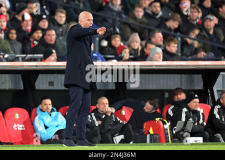 ROTTERDAM - (lr) Feyenoord coach Arne Slot during the round of 16 of the KNVB Cup between Feyenoord and NEC at Feyenoord Stadium de Kuip on February 8, 2023 in Rotterdam, Netherlands. ANP GERRIT VAN KOLOLEN Stock Photo